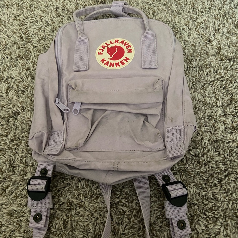 Lavender Fjällräven Kånken mini backpack